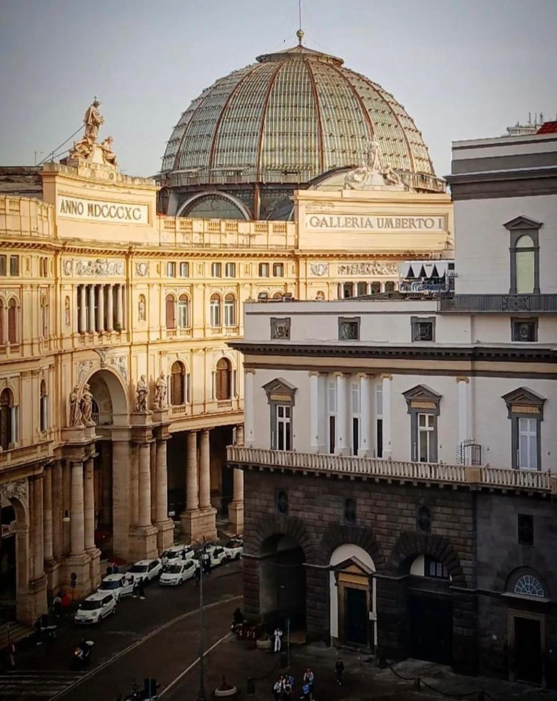 Casetta Piazza Plebiscito نابولي المظهر الخارجي الصورة